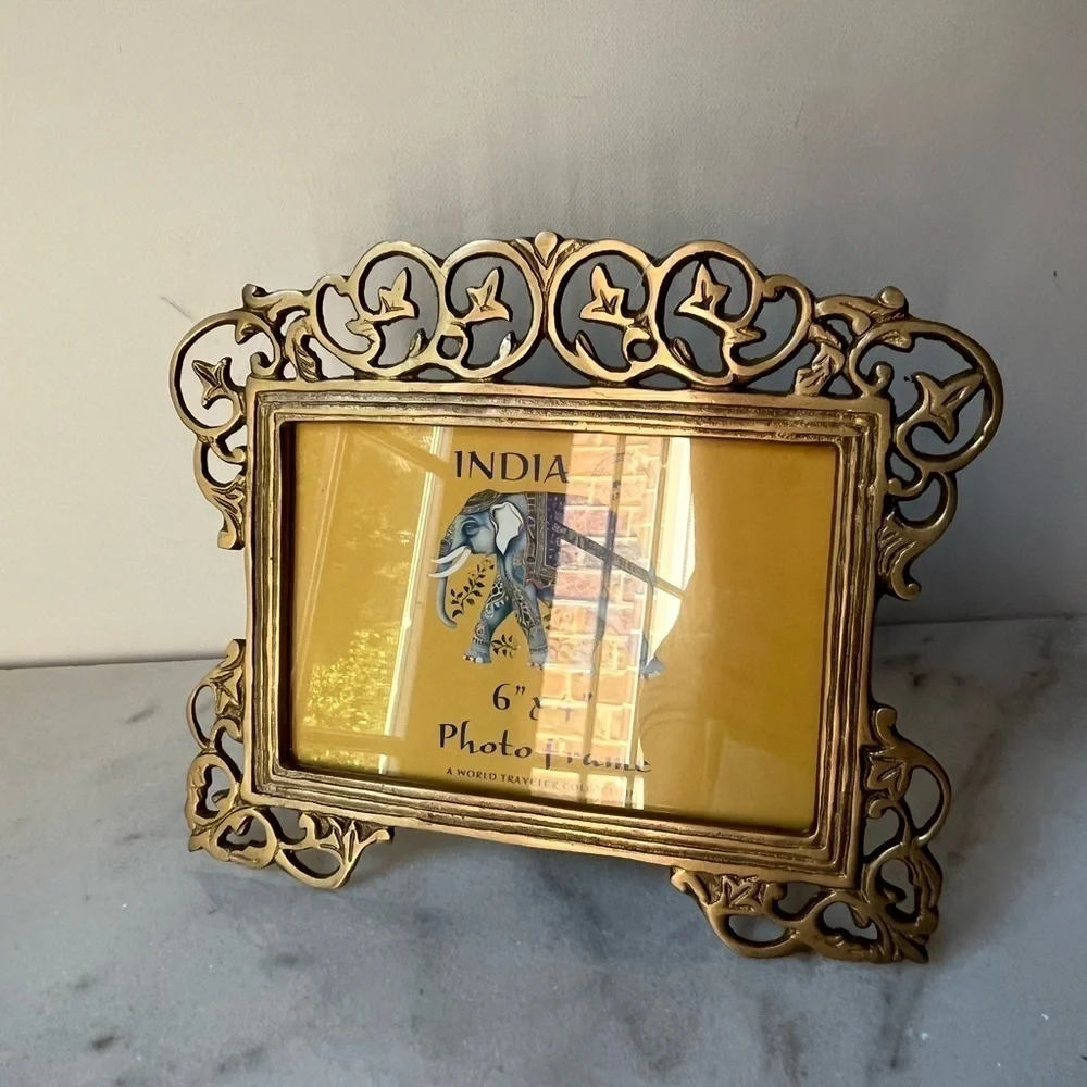 Ornate brass picture frame for 6”x4” photo